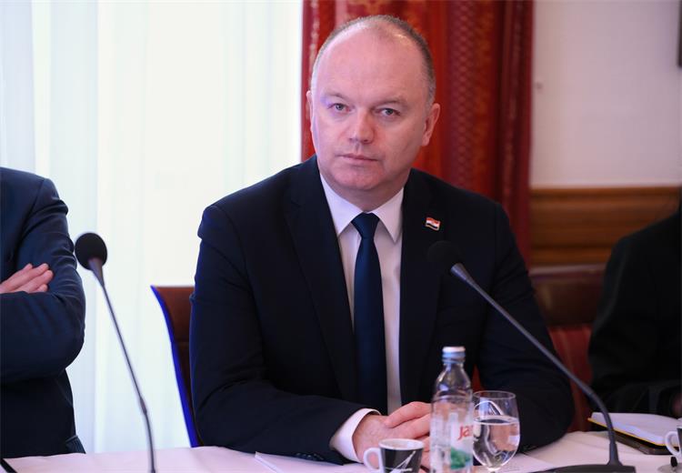 Slika /Ministar Šipić - fotografije/Sjever 1.jpg